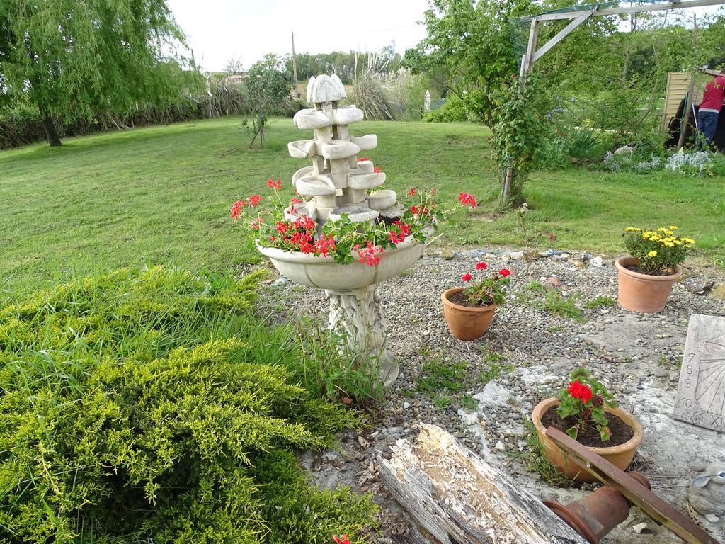 Les Chalets D'Hôtes Esprit Nature Tudelle Extérieur photo